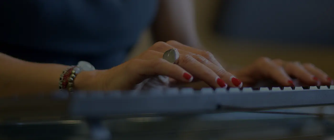 Glòria Rovira - Advocats | Contactar